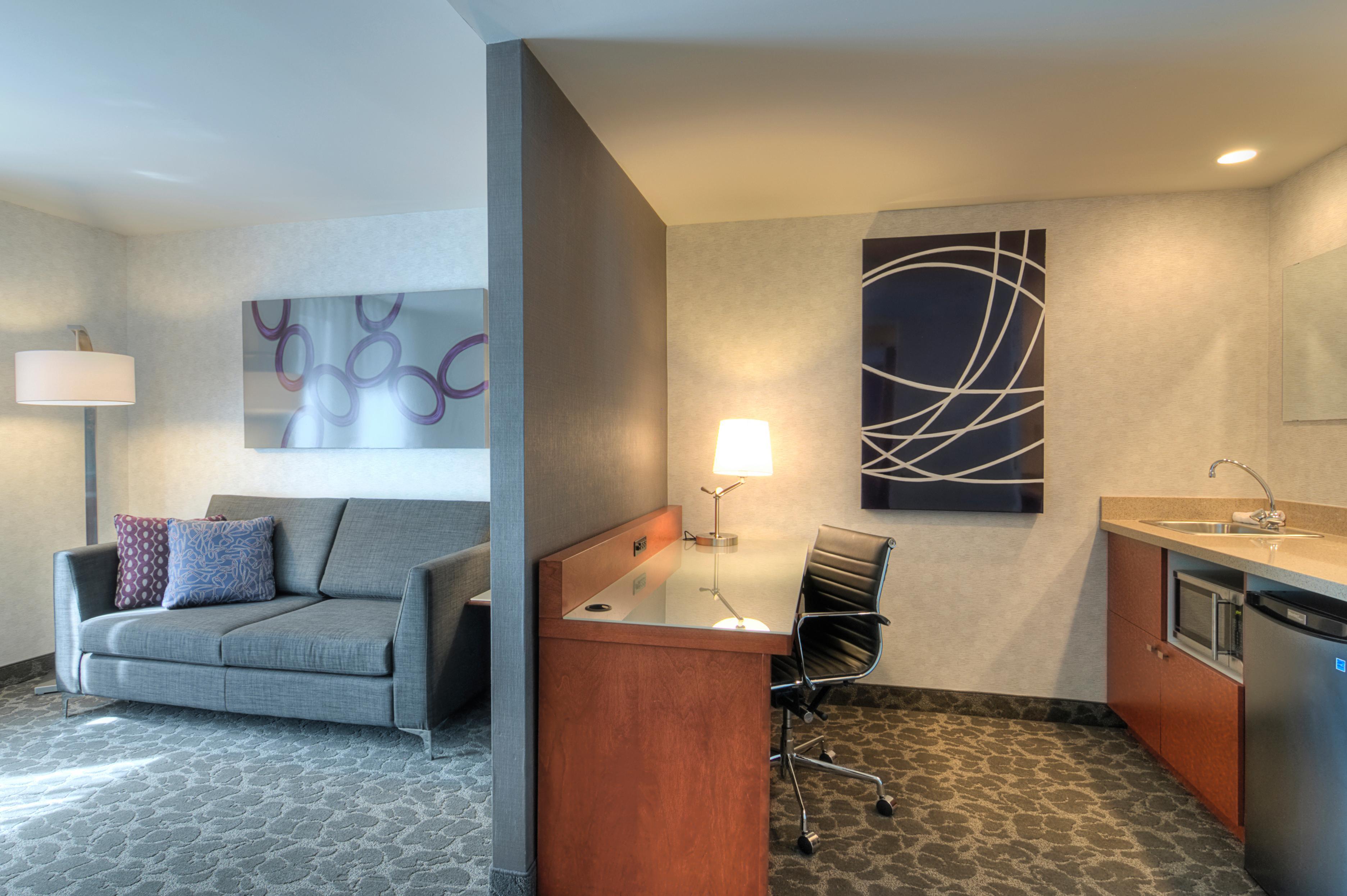 Springhill Suites Old Montreal Exterior photo